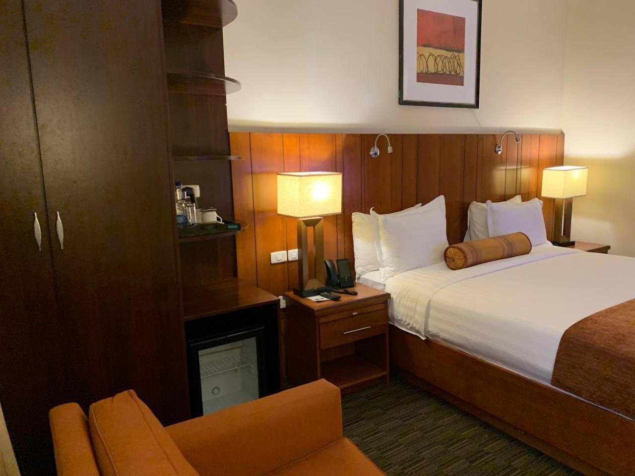 אדיס אבבה The Hub Hotel מראה חיצוני תמונה