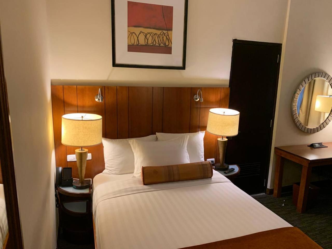אדיס אבבה The Hub Hotel מראה חיצוני תמונה