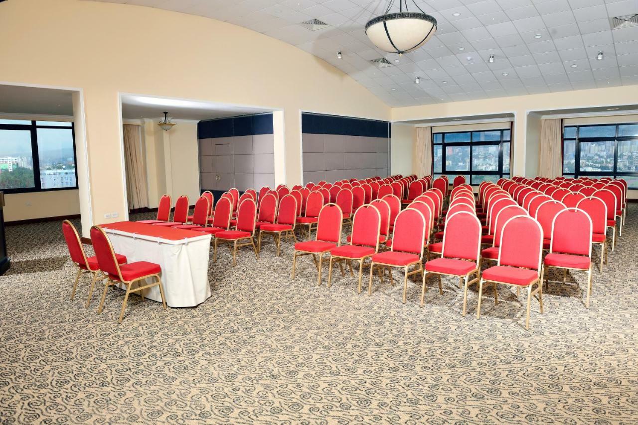 אדיס אבבה The Hub Hotel מראה חיצוני תמונה