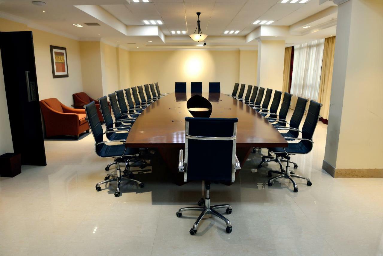 אדיס אבבה The Hub Hotel מראה חיצוני תמונה